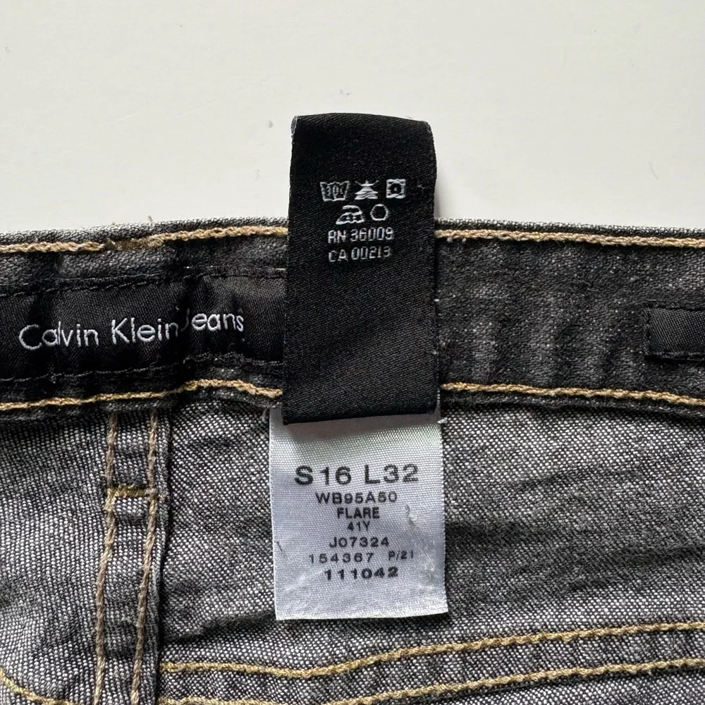 Retro GAP Women's Black Flare Jeans Size 16 - Picture 6 of 6